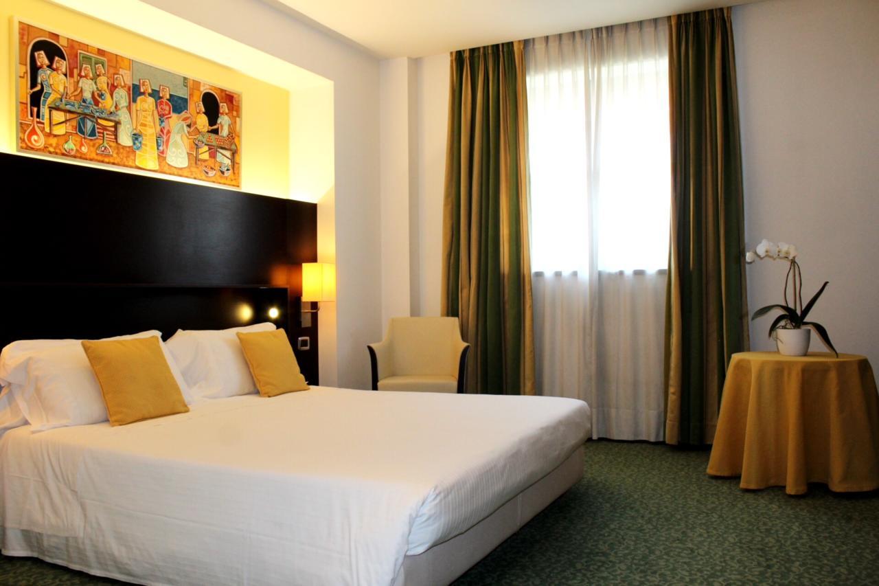 Hotel Senator Gorgonzola Buitenkant foto